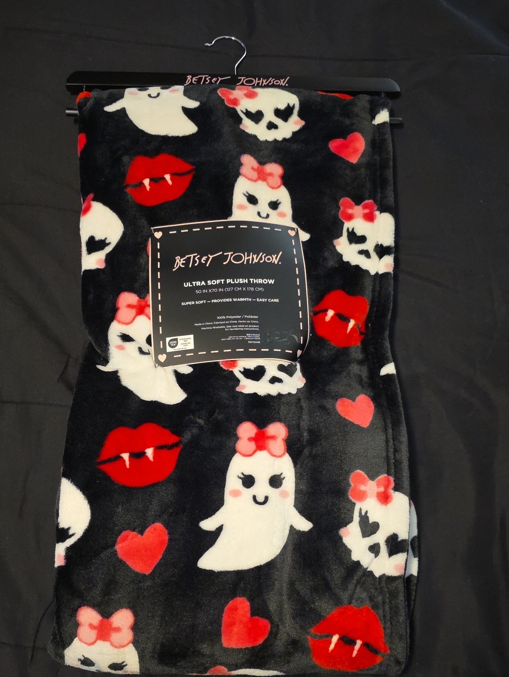 NWT Betsey Johnson Plush Throw Ghost Halloween